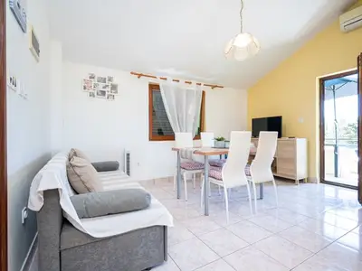 Ferienwohnung für 6 Personen in Otok Pag 9/10