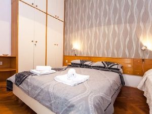 19285230-Ferienwohnung-0-Pakostane-300x225-2