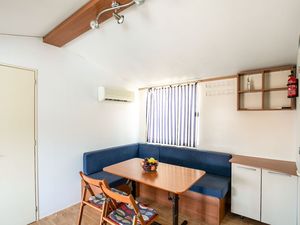 22297297-Ferienwohnung-5-Pakostane-300x225-2