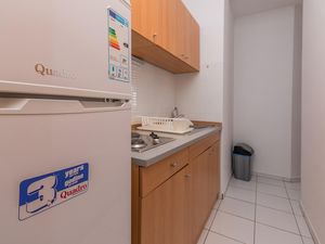 23750479-Ferienwohnung-2-Pakostane-300x225-3