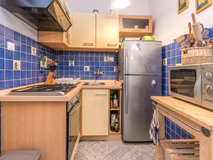 23757240-Ferienwohnung-4-Pakostane-300x225-3