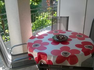 19214612-Ferienwohnung-2-Pakostane-300x225-5