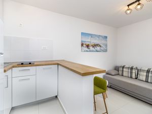 23699663-Ferienwohnung-4-Pakostane-300x225-2