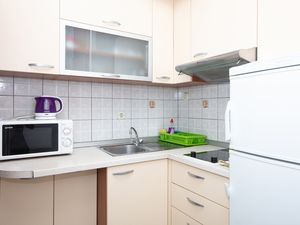 23955533-Ferienwohnung-5-Pakostane-300x225-3