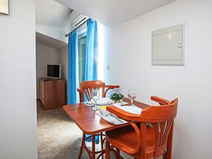 23955539-Ferienwohnung-2-Pakostane-300x225-1