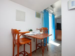 23955536-Ferienwohnung-2-Pakostane-300x225-1