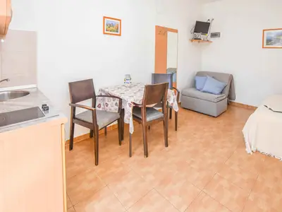 Ferienwohnung für 3 Personen (25 m²) in Pakostane 5/10