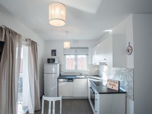 23151155-Ferienwohnung-6-Pakostane-300x225-4