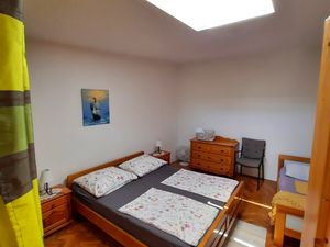 23157415-Ferienwohnung-7-Pakostane-300x225-5