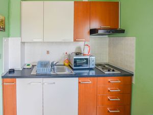 23945517-Ferienwohnung-3-Pakostane-300x225-4