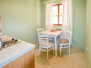 23945514-Ferienwohnung-3-Pakostane-300x225-1