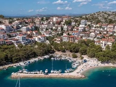 Ferienwohnung für 4 Personen (72 m²) in Pakostane 1/10