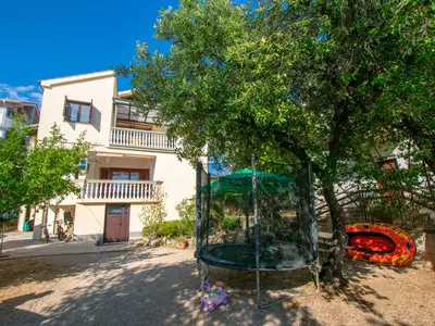 Ferienwohnung für 4 Personen (80 m²) in Pakostane 1/10