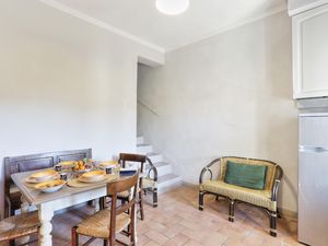 22808433-Ferienwohnung-4-Palaia-300x225-5