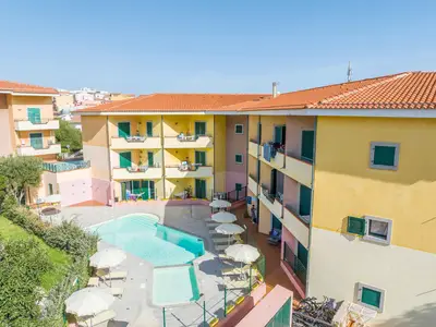 Ferienwohnung für 2 Personen (45 m²) in Santa Teresa Gallura 1/10