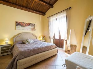 22450305-Ferienwohnung-6-Palermo-300x225-4