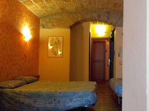 23042565-Ferienwohnung-4-Palermo-300x225-3