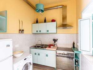 21593517-Ferienwohnung-4-Palermo-300x225-5