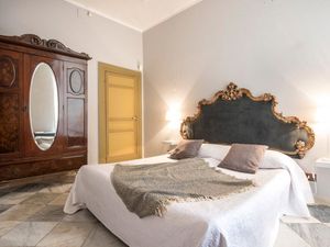 21927061-Ferienwohnung-6-Palermo-300x225-5