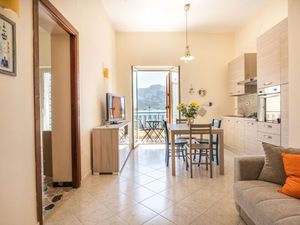 21995355-Ferienwohnung-4-Palermo-300x225-3