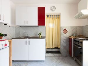 23171087-Ferienwohnung-9-Palermo-300x225-5