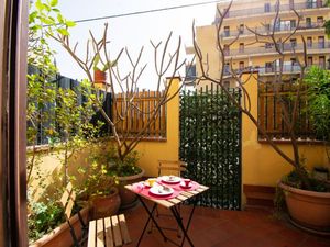 23444126-Ferienwohnung-4-Palermo-300x225-5