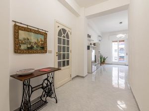 23568634-Ferienwohnung-4-Palermo-300x225-2