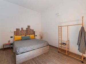 23660390-Ferienwohnung-2-Palermo-300x225-4