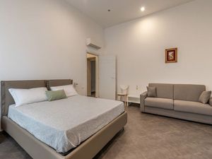 23671692-Ferienwohnung-8-Palermo-300x225-3