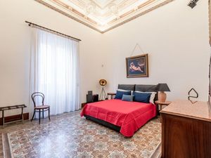 23675856-Ferienwohnung-4-Palermo-300x225-3