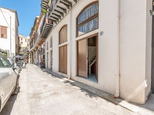 23695872-Ferienwohnung-2-Palermo-300x225-3