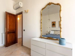 23699461-Ferienwohnung-4-Palermo-300x225-4