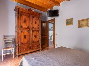 23699476-Ferienwohnung-4-Palermo-300x225-4