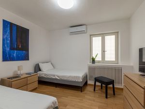 23832556-Ferienwohnung-8-Palermo-300x225-1