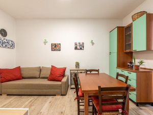 23937827-Ferienwohnung-4-Palermo-300x225-1