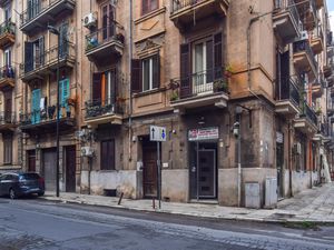 23766073-Ferienwohnung-4-Palermo-300x225-1