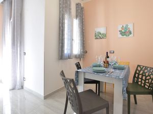 24005381-Ferienwohnung-6-Palermo-300x225-3