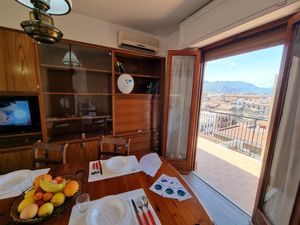 24023794-Ferienwohnung-4-Palermo-300x225-1