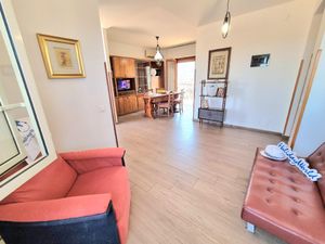 24023794-Ferienwohnung-4-Palermo-300x225-3