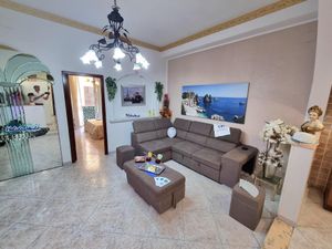 24029909-Ferienwohnung-4-Palermo-300x225-0