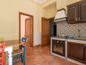 24045620-Ferienwohnung-6-Palermo-300x225-4