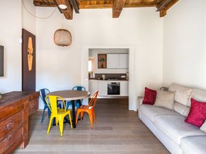 24049798-Ferienwohnung-4-Palermo-300x225-3