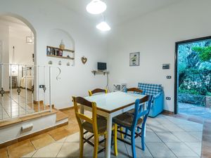 22437273-Ferienwohnung-4-Palinuro-300x225-1