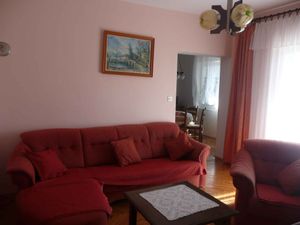 23773426-Ferienwohnung-8-Palit-300x225-4