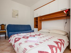 18956287-Ferienwohnung-9-Palit-300x225-5