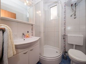 19285672-Ferienwohnung-4-Palit-300x225-1