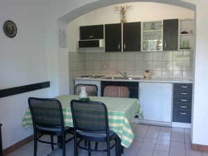 18694175-Ferienwohnung-2-Palit-300x225-4