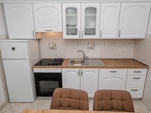 18923809-Ferienwohnung-4-Palit-300x225-5