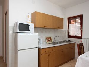 18955117-Ferienwohnung-4-Palit-300x225-3