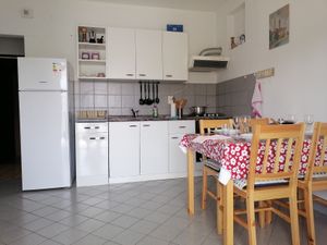 19385722-Ferienwohnung-4-Palit-300x225-3